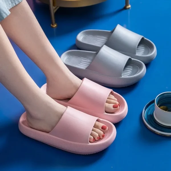 Home Slippers Women Cloud Platform Outdoor Indoor Summer Soft Sandal Slides Flip Flop Men Male Ladies rubber House Shoe Flat EVA